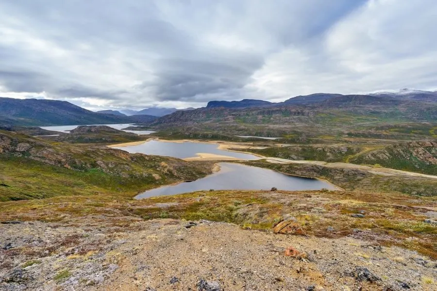 Arctic Circle Trail Lakes