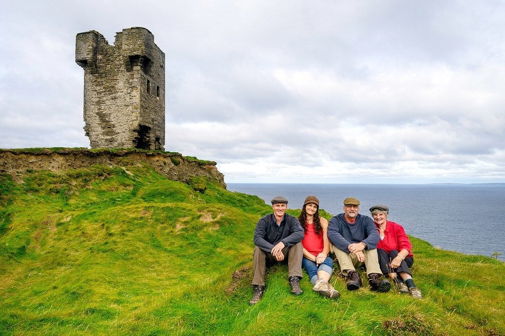 Family Cliffs of Moher XL