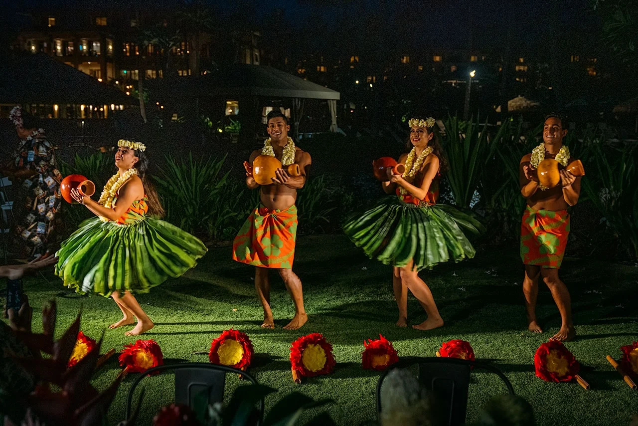 Hawaiian Hula Dancers Performing