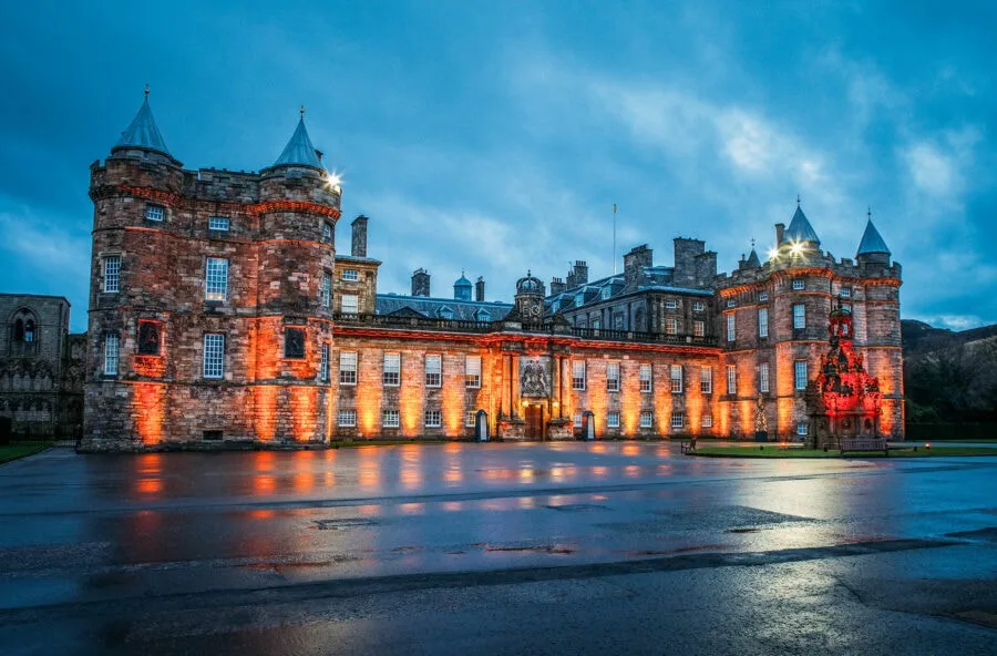 Holyrood Palace at Night