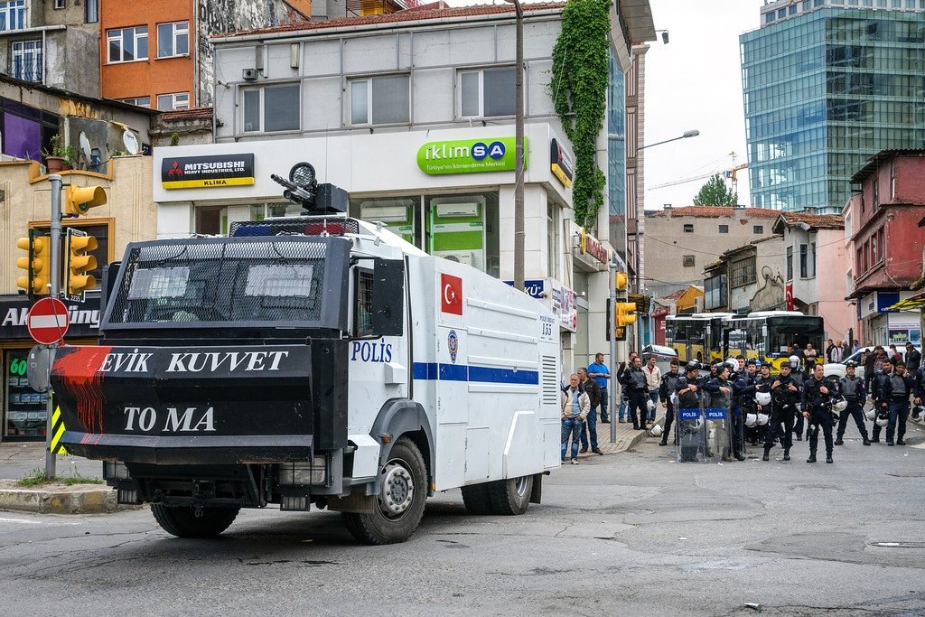 Water Cannon Istanbul