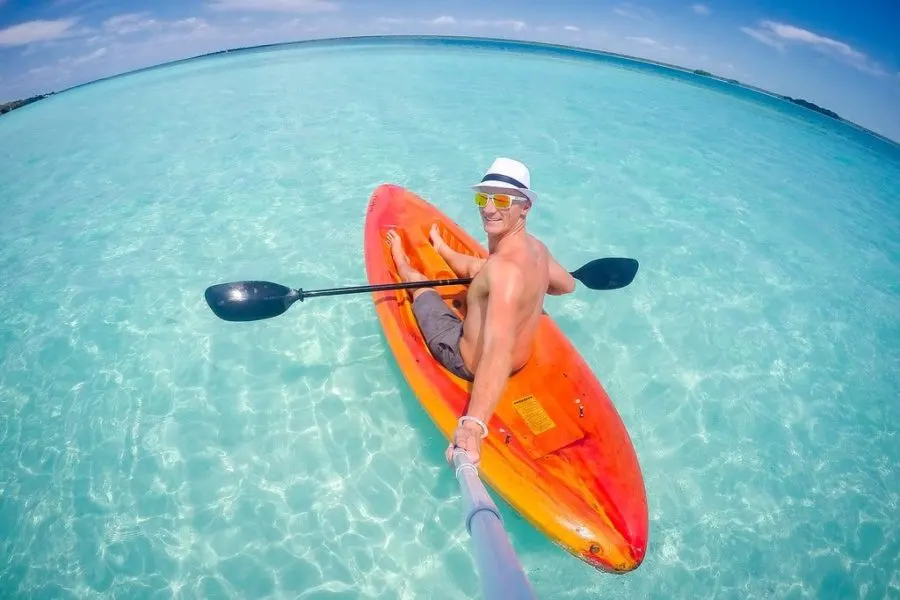 Exploring Lake Bacalar