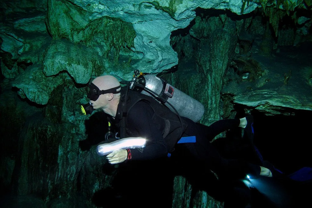 Matt Cave Diving Mexico