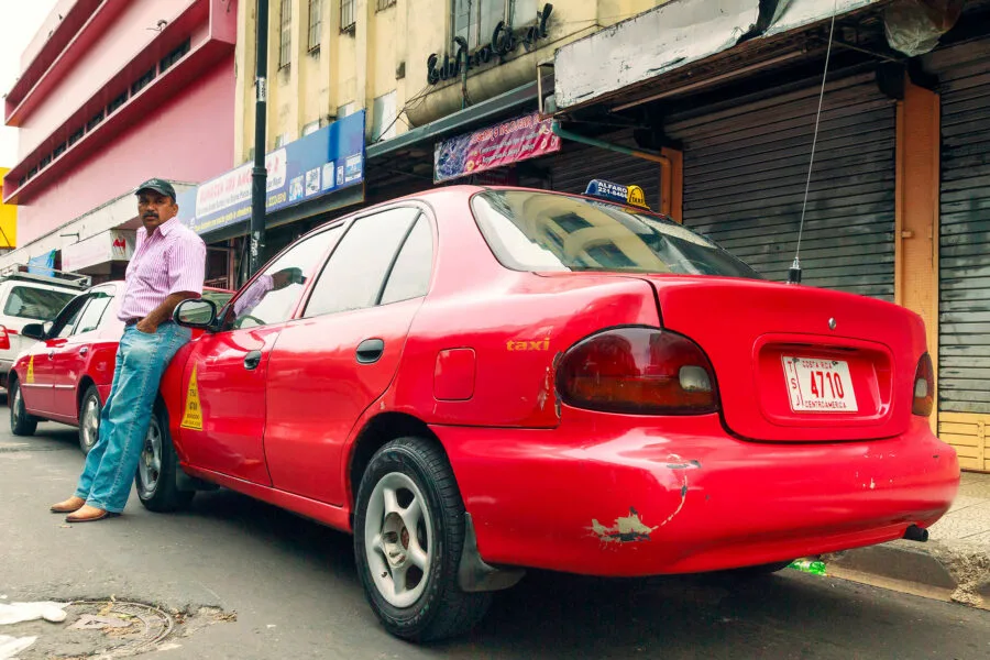 Red Costa Rica Taxi