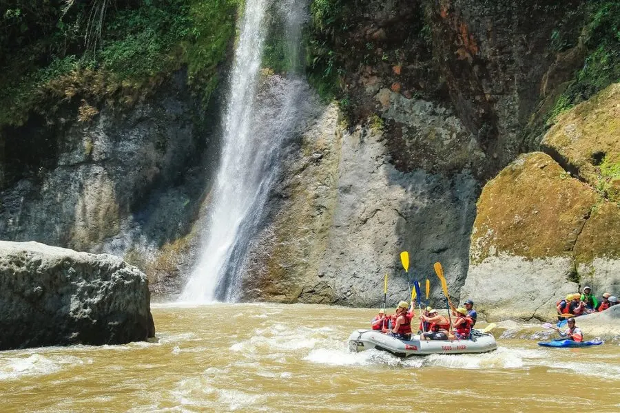 Rafting Pacuare Turrialba Costa Rica