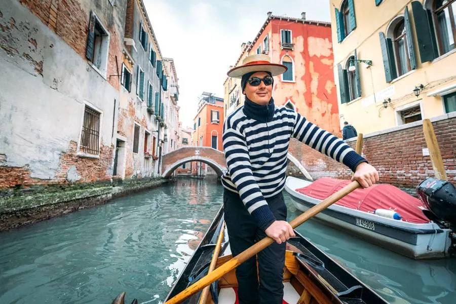 Venice Gondola Rides: How To Rent One (Plus Some History)